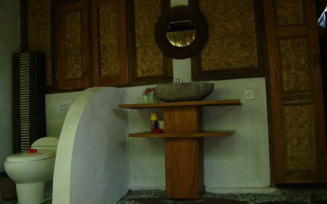 Flower Bud Bungalow