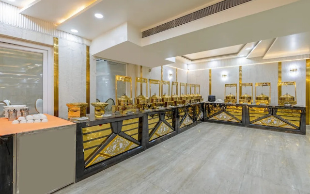 Aadat Hotel Subhash Chowk Gurgaon