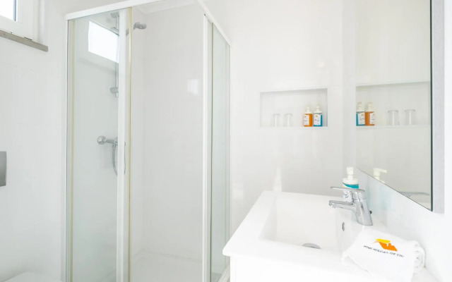 #098 Guest Antonieta Studio with Ocean and OldTown View