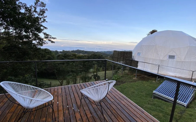 FéLIZA Rainforest Domes