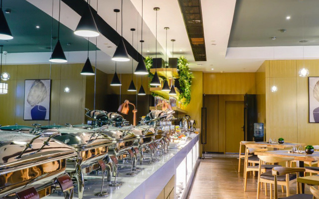 Paco Business Hotel (Jiangtai)