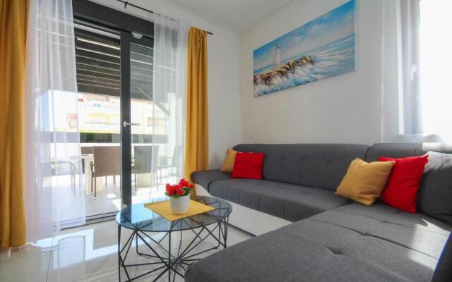 Villa Essenza Vita 650 meters from the beach