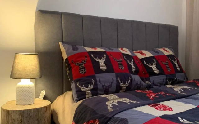 Studio 9, St John Park