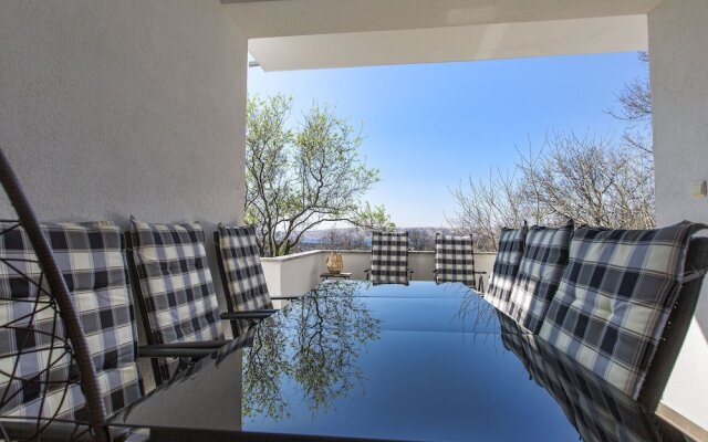 Secluded Holiday Home in Cesarica, Karlobag Near the Sea