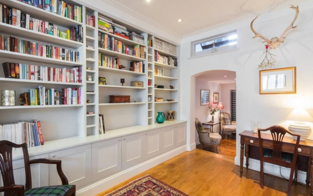Fulham 4-bed House & Garden Near Tube