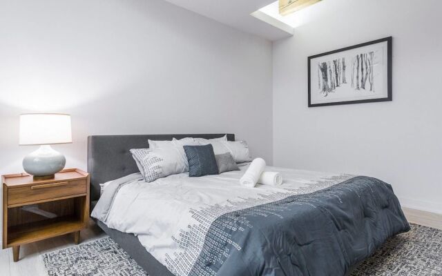 3 BDR Downtown Luxury Loft-spacious, Safe & Secure