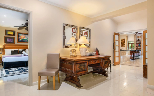 Luxury Penthouse 5 BDR 3 Bath Twin Rain Showers 365 sq mtrs – Guest Rooms – Port Douglas