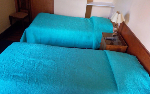 Hostal Lluvia de Oro