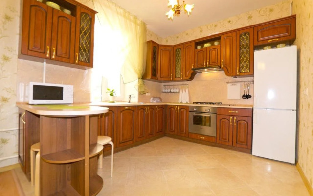 Sutkiarenda On Maliy Prospekt 13