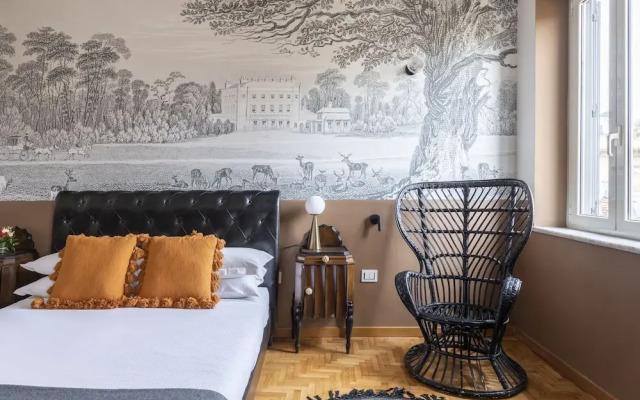 ROMAC - Condotti with terrace