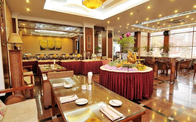 Riverside Hotel