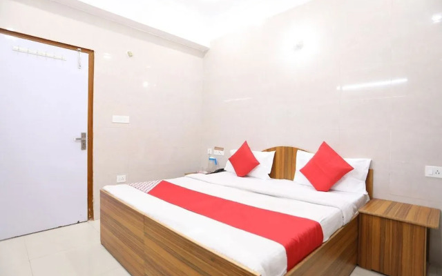 Shree Raghuvar Dham by OYO Rooms