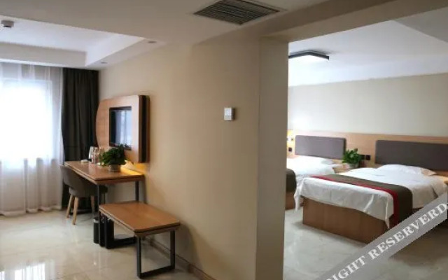 Thank Inn (Tongliao Mingren Street)