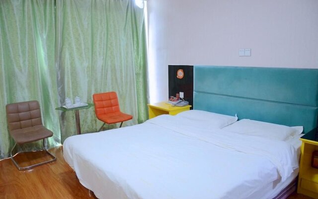 Shiyan Spring Fashion Hotel