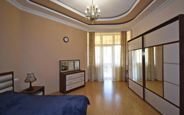 Northern Avenue, 2 bedrooms Luxury apartment HH882