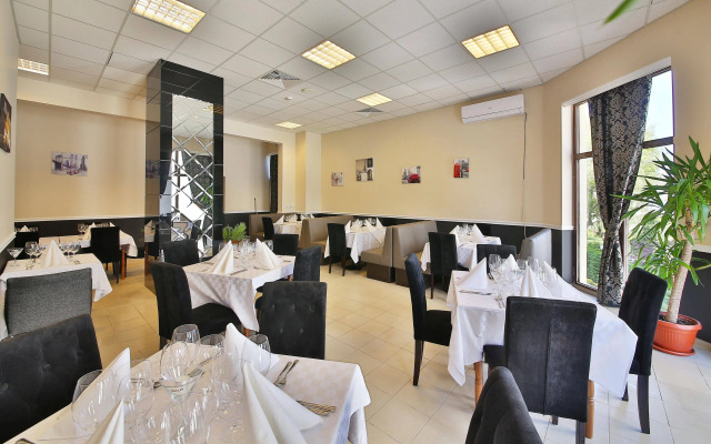 Prestige Hotel and Aquapark