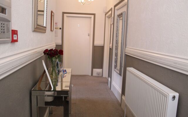 Rose Court Holiday Apartments