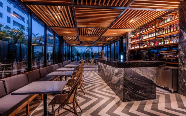 OZ Hotel