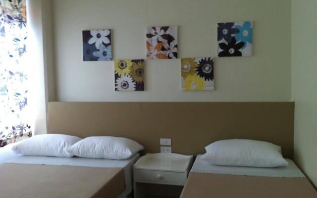 Myra's Family Inn