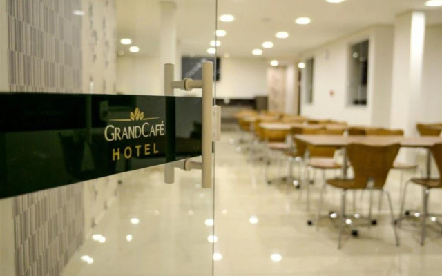 Grand Cafe Hotel