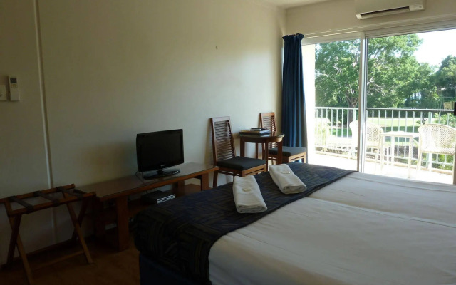 Cullen Bay Resort