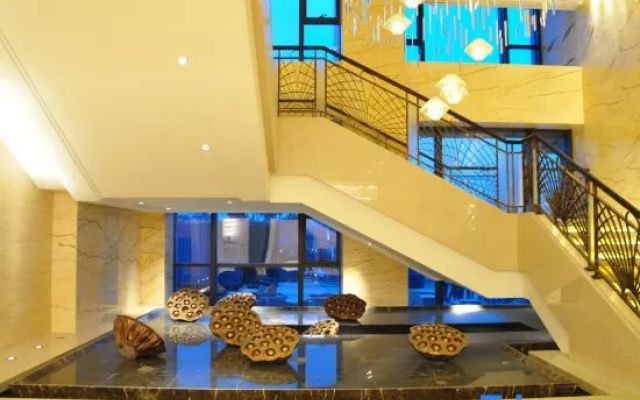 Yangzhong Juntai Hotel