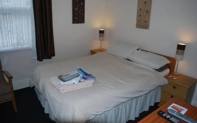 Mayville Guest House