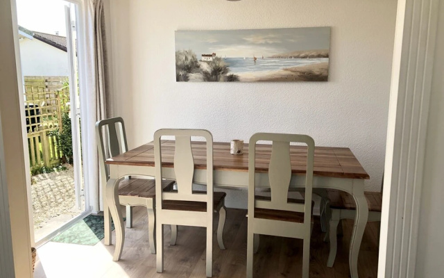 Newly Refurbished Stunning 4-bed Chalet nr Padstow