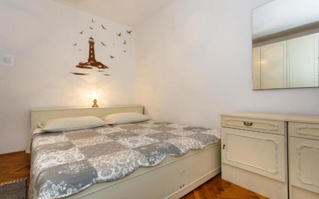 Shabby Chic Apartment ° 1 close to Krk centre