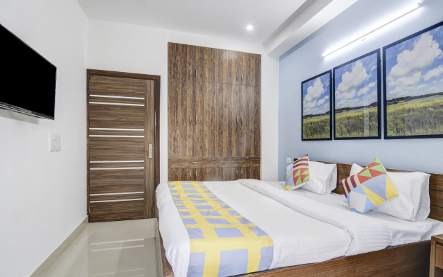 Oyo 81017 Collection O Elegant Stay