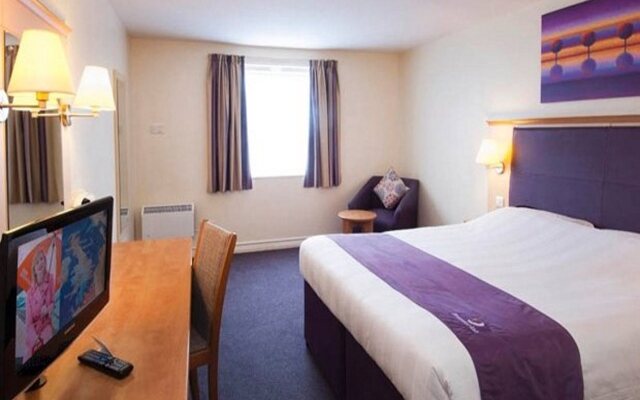 Premier Inn Swansea North