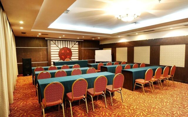Sovereign Hotel