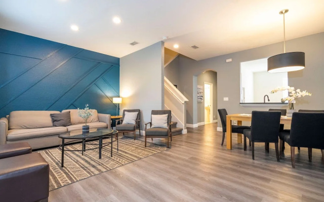 Cozy 3BR Regal Oaks Close to Disney