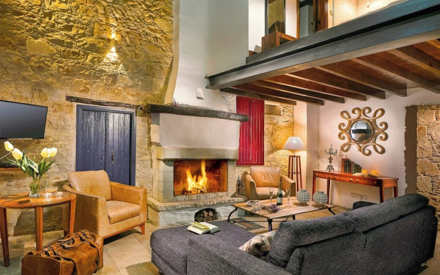 Oinoessa Traditional Boutique Houses