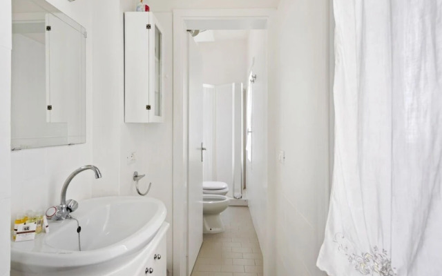 Dante Central Mini Flat