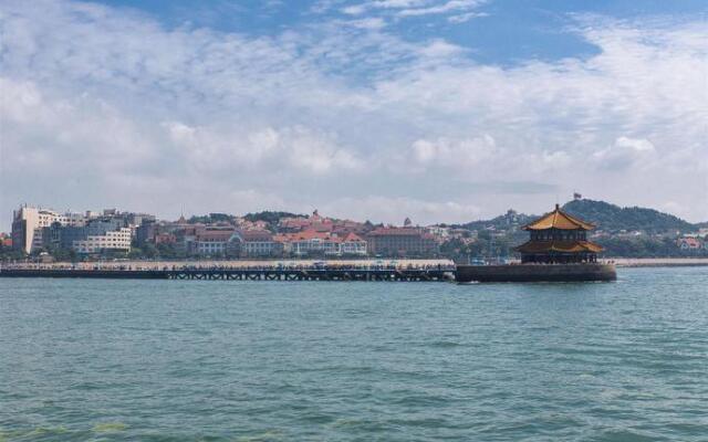 7 Days Premium·Qingdao Railway Station