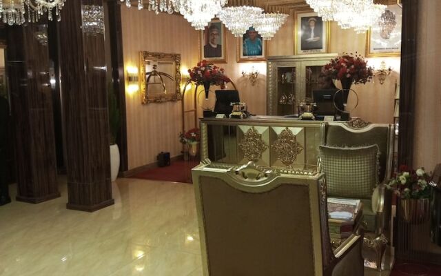 No. 1 Hotel