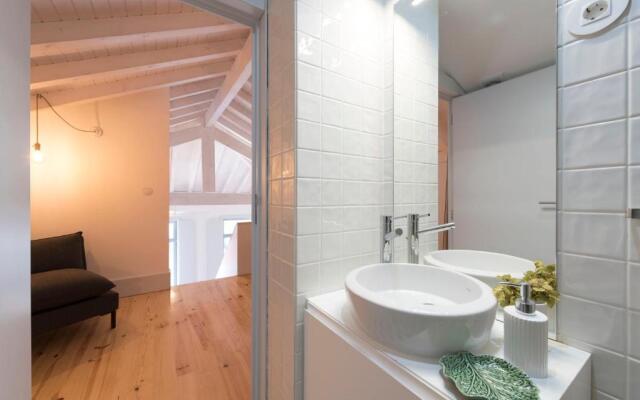 Tripas-Coração, Sá Da Bandeira Apartments