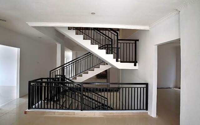 OYO 306 Koen Residence Near RS Gandaria