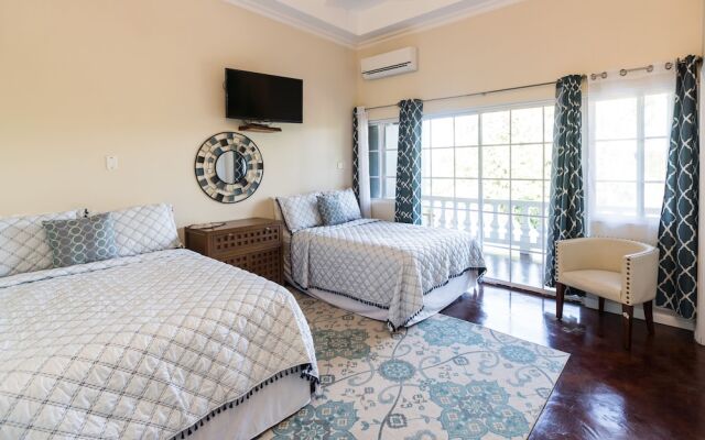 Blue Paloma Bed & Breakfast