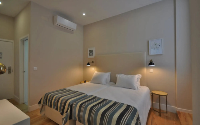 Porto Charming Hotel