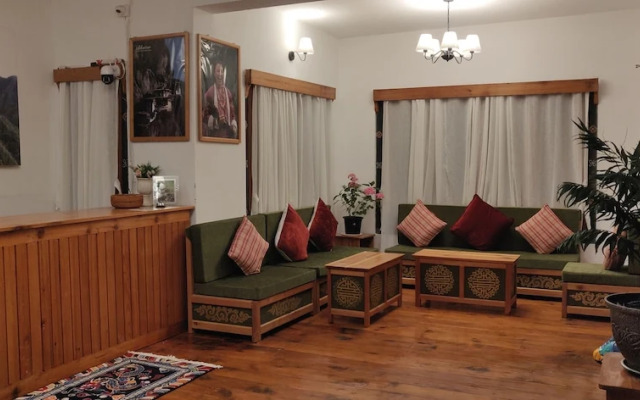 Nirvana Lodge