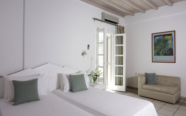 Mykonos Palace Beach Hotel
