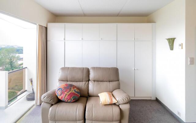 Spacious studio in De Haan with a balcony