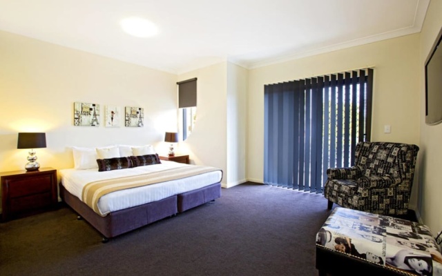 Astina Serviced Apartments - Central – Guest Rooms – Sydney