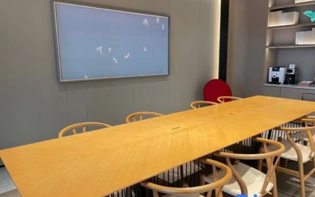 JI Hotel (Changsha South Station Wuyue Plaza)