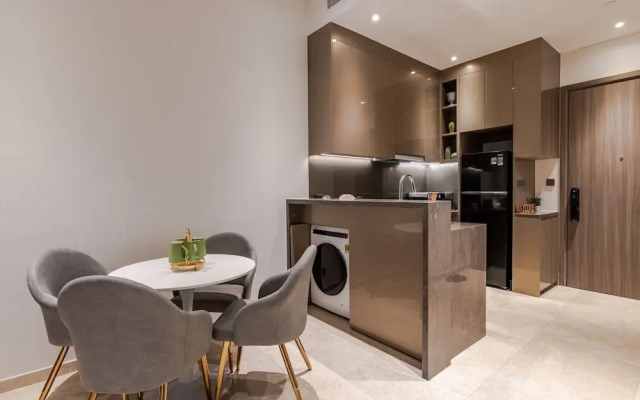Le Places The Luxury MarQ Saigon Apartment
