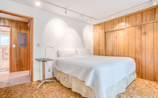 Cabin on the Coast (MCA 621)