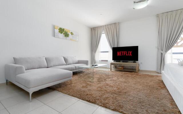 AHLAN HOLIDAY HOMES- BEACH STUDIO Murjan 2, JBR