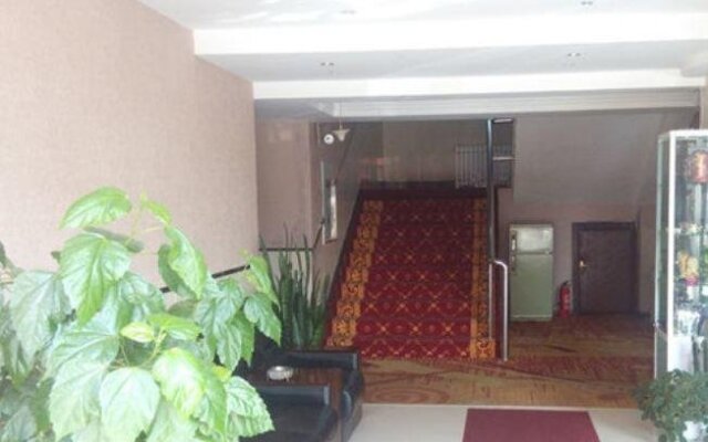 Manzhouli Chagan Kuangye Inn